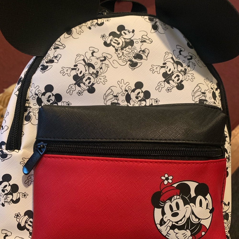 Disney Mickey & Minnie Mouse mini backpack